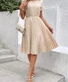 Kadın Kısa Kollu Yakası Açık Belden Lastikli Pileli Kısa Ithal Krep Elbise