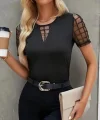 Kadın Kısa Kollu Yakası Açık Damla Ağ Tül Detaylı Viskon Bluz