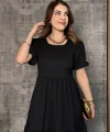 Kadın Kısa Kollu Yakası Açık Katlı Bürümcük Balon Elbise