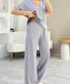 Kadın Modal Kumaş V Yaka Tişört Ve Bol Kesim Pantolon Ikili Takım