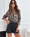 Kadın Uzun Kol Cep Detay Leopar Baskılı Mosskrep Kumaş Gömlek