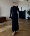 Kadın Uzun Kollu Balıkçı Yaka Kol Ağzı Tüy Detaylı Uzun Krep Elbise