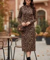 Kadın Uzun Kollu Balıkçı Yaka Leopar Desenli Midi Boy Elbise