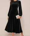 Kadın Uzun Kollu Bisiklet Yaka Midi Kadife Elbise