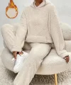 Kadın Uzun Kollu Kapşonlu önden Cepli Peluş Alt Ve üst Ikili Takım