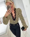 Kadın Uzun Kollu önden Derin Dantel Yaka Leopar Desenli Dalgıç Bluz