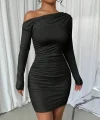 Kadın Uzun Kollu Tek Omuzu Açık Yanlardan Büzgülü Kısa Sandy Elbise