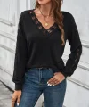 Kadın Uzun Kollu V Yakalı Dantel Detaylı Viskon Bluz