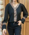 Kadın Uzun Kollu V Yakalı Leopar Detaylı Krep Bluz