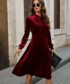 Kadın Uzun Kollu Yakadan Fiyonklu Cepli Midi Kadife Elbise