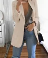 Kadın Uzun Kollu Yakalı Düğmesiz Cepli Atlas Blazer Ceket