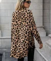 Kadın Uzun Kollu Yakalı önden Düğmeli Yandan Bağcıklı Leopar Desenli Modal Bluz