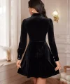 Kadın Uzun Kollu Yakalı Tül Detaylı Incili Mini Kadife Elbise