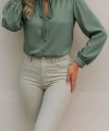 Kadın Uzun Kollu Yakalı Yakadan Bağcıklı Düğmeli Sandy Bluz