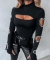 Kadın Uzun Kollu Yarı Balıkçı Yaka Pencere Detaylı Kolları Kalp Desen Taşlı Viskon Bluz