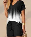 Kadın V Yaka Kısa Kol Kenarları Minik Yırtmaç Detaylı Dalgıç Bluz + Düğme Detaylı Dalgıç şort