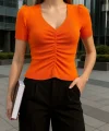 Kadın V Yaka Önü Büzgü Detaylı Triko Bluz