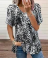 Kadın V Yaka Renkli Leopar Desen Büzgü Detay Süprem Bluz