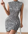 Kadın Yarı Balıkçı Yaka Kolsuz Desenli Kısa Dalgıç Elbise