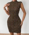 Kadın Yarı Balıkçı Yaka Kolsuz Desenli Kısa Dalgıç Elbise
