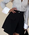 Kadın Yüksek Bel Düğmeli Asimetrik Kesim Cepli Kısa Ithal Krep şort Etek
