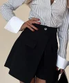 Kadın Yüksek Bel Düğmeli Asimetrik Kesim Cepli Kısa Ithal Krep şort Etek