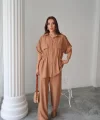 KETEN BELDEN BÜZGÜ DETAYLI GÖMLEK - PANTOLON TAKIM - Kahverengi
