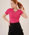 Kısa Kollu Yaka Detaylı Kaşkorse Fuşya Bluz