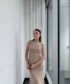 Kolsuz Yarım Bogazlı Uzun Elbise- Bej