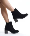 LARISSA Fermuarlı Ortopedik Taban Topuklu Süet Kadın Bot  SST - Siyah