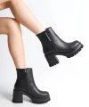 LISSE Fermuarlı Ortopedik Taban Kalın Topuklu Kadın Bot CST - Siyah