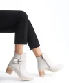 NOEMI Tokalı Fermuarlı Ortopedik Taban Topuklu Kadın Bot  CKT - Krem