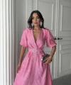 Pembe Işıltılı Kemerli Kruvaze Elbise