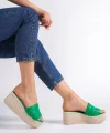 REINA Dolgu Topuklu Ortopedik Taban Hasır Görünümlü Kadın Terlik CKT - Yeşil