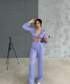 SATEN BÜZGÜ DETAYLI CROP BLUZ-PANTOLON TAKIM - Lila