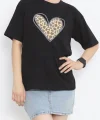 Sevgililer Günü İçin Özel Tasarım Leopar Kalp Baskılı T-shirt - Siyah