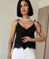 Siyah Bağcıklı Brode Bluz