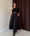 Siyah Beli Büzgülü Etek