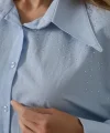 Taşlı Sivri Yaka Gömlek - Bebe Mavisi