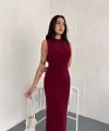 Yandan Buzgulu Kolsuz Yırtmaçlı Uzun Elbise - Bordo