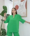Yeşil Şort Ve Üst Takım