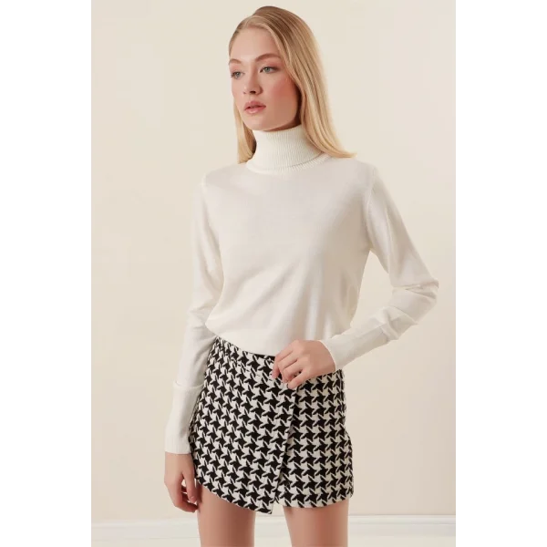 15747 Balıkçı Yaka Triko Kazak - Ekru