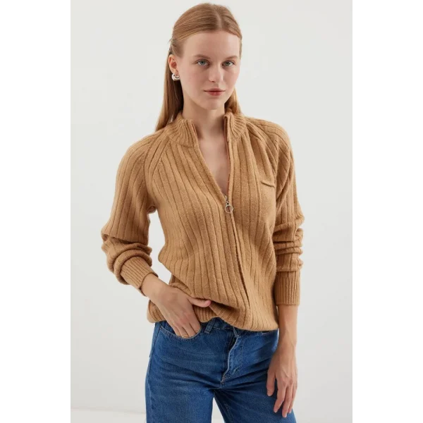 15880 Fermuarlı Triko Hırka - Bisküvi