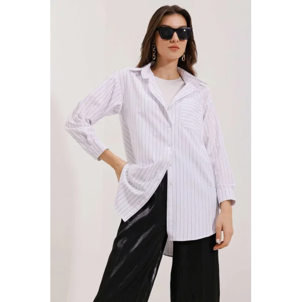 20217 Cep Detaylı Çizgili Oversize Gömlek  Beyaz