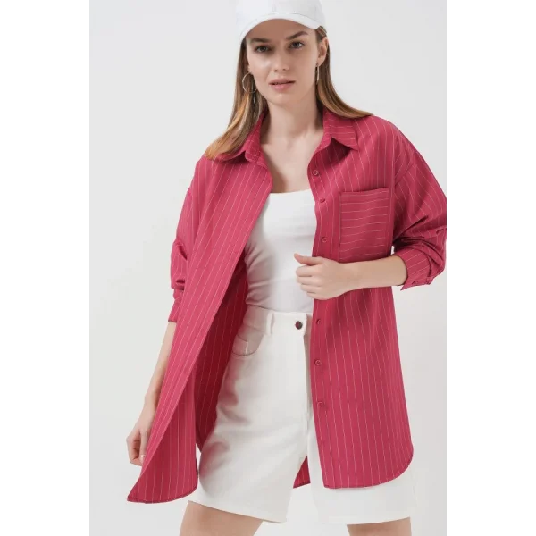 20217 Cep Detaylı Çizgili Oversize Gömlek  Kırmızı