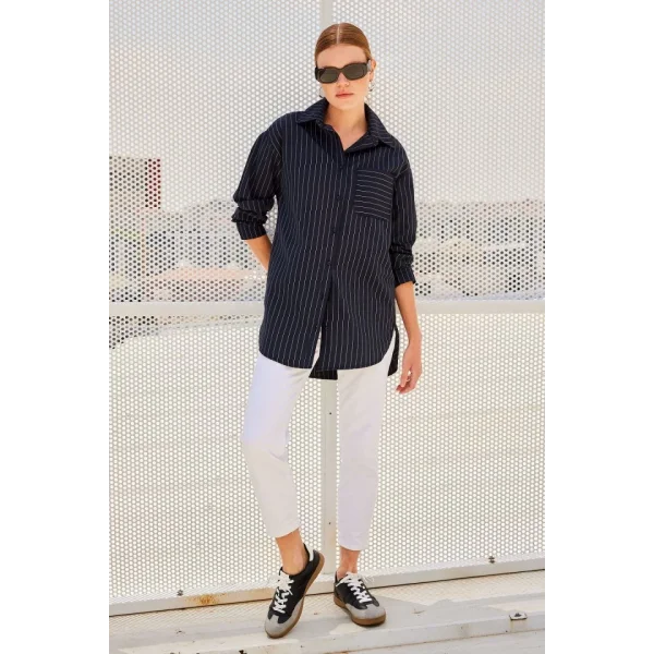 20217 Cep Detaylı Çizgili Oversize Gömlek  Siyah