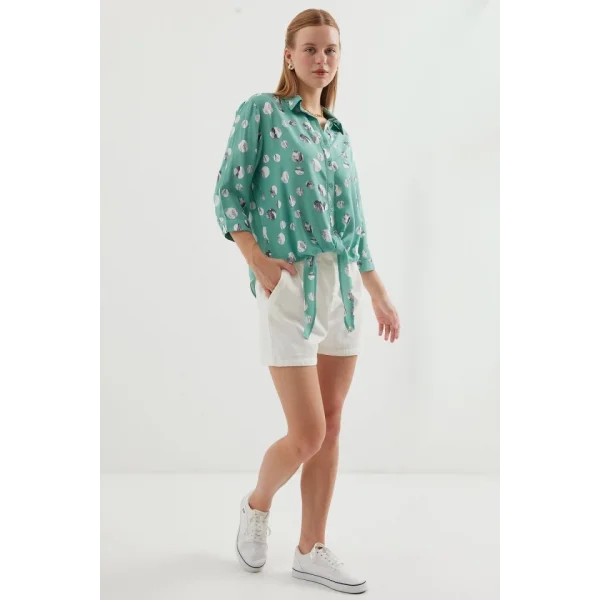 20243 Önü Bağlamalı Desenli Gömlek  Çağla