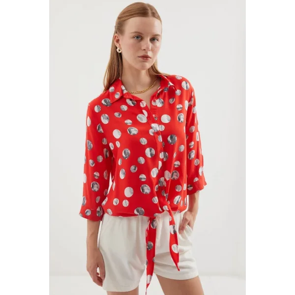 20243 Önü Bağlamalı Desenli Gömlek  Kırmızı