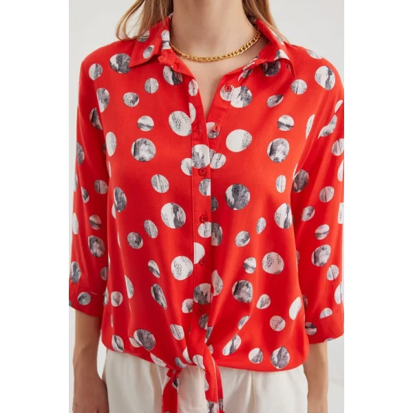 20243 Önü Bağlamalı Desenli Gömlek  Kırmızı