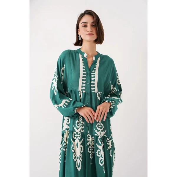 2423 Otantik Desenli Tesettür Elbise - A. Zümrüt Yeşili